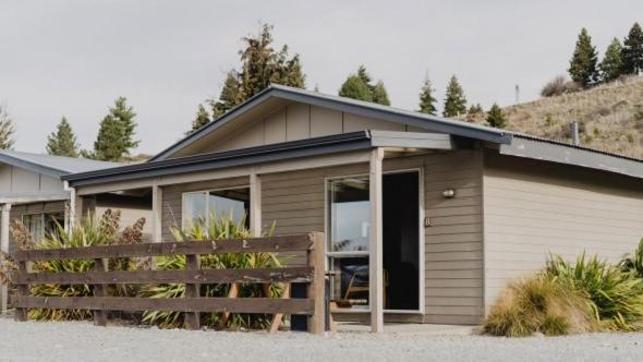 Lakes Edge 3* Lake Tekapo